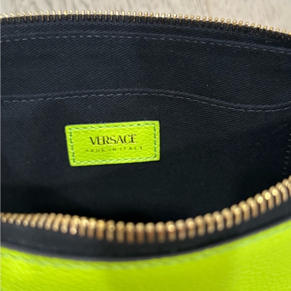 Versace La Medusa Calf Skin Green Pebbled Leather Shoulder Small Bag New NWT - Picture 15 of 15